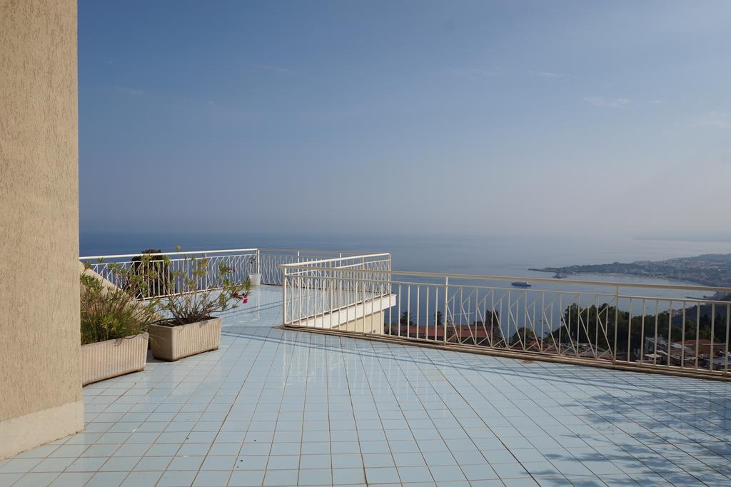 Mediterranee Hotell 4*