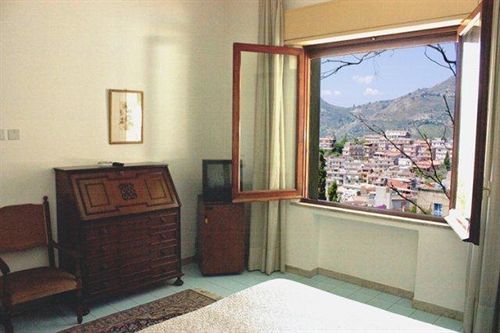 Mediterranée 4* Taormina