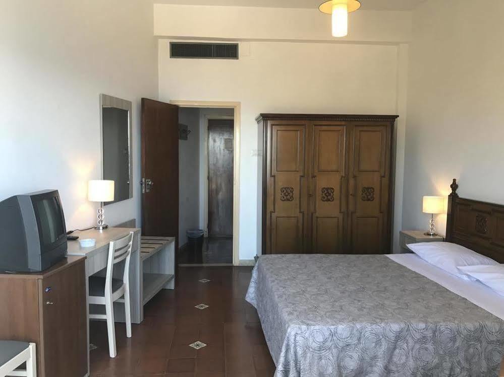 Mediterranee Hotell 4*