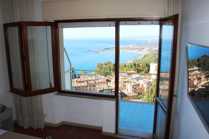 Hotell Mediterranee Taormina